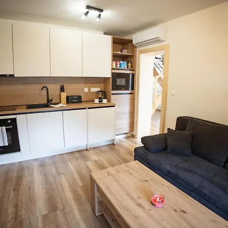 Apartman Lily *